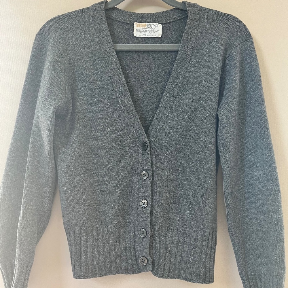Vintage Gray Bergdorf Goodman Sweater - Made in Scotland - Size Small